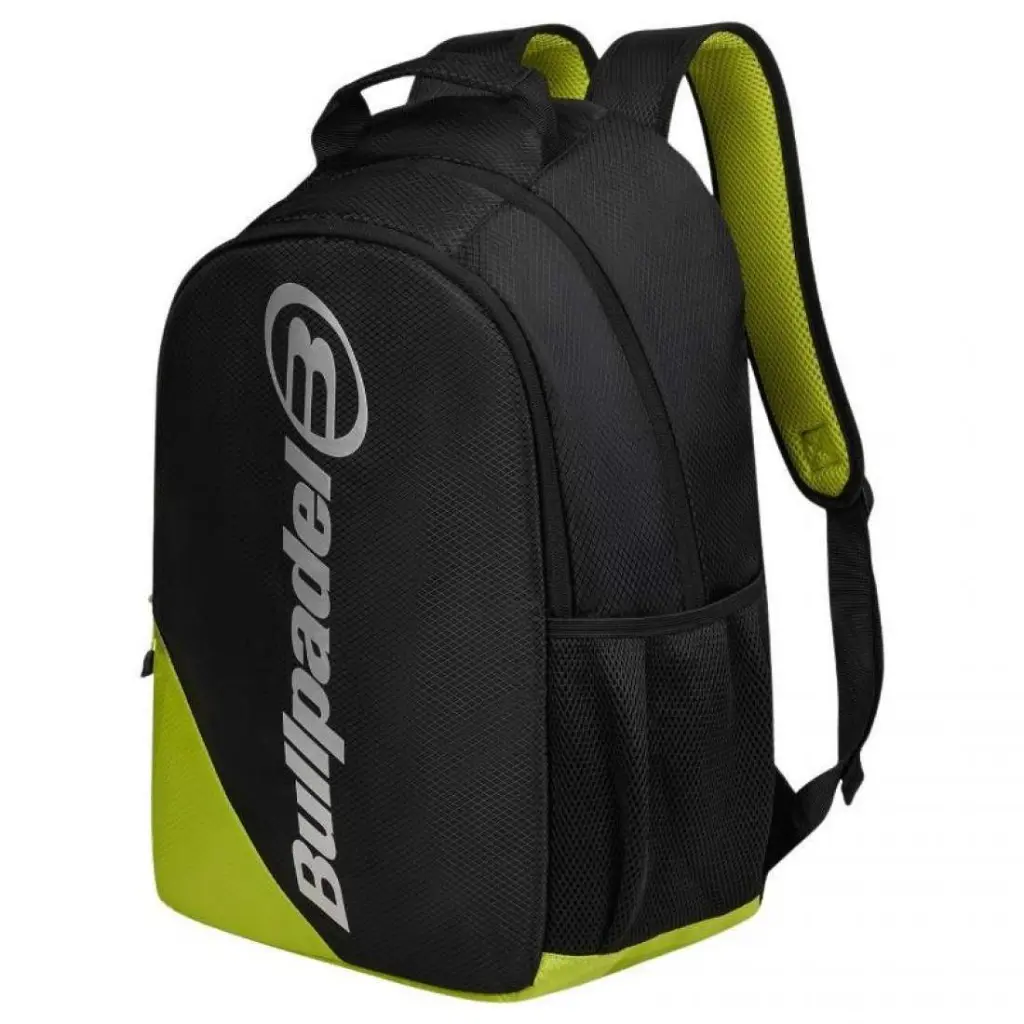 mochila-bullpadel-adventure-bpm26004-negro-verde-es-2-1100x1100.webp