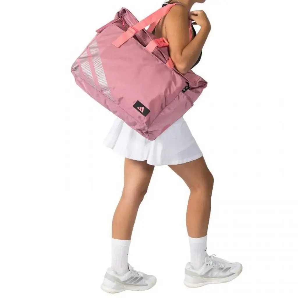bolso-adidas-marta-ortega-weekend-3-5-rosa-negro-es-4-1100x1100.webp