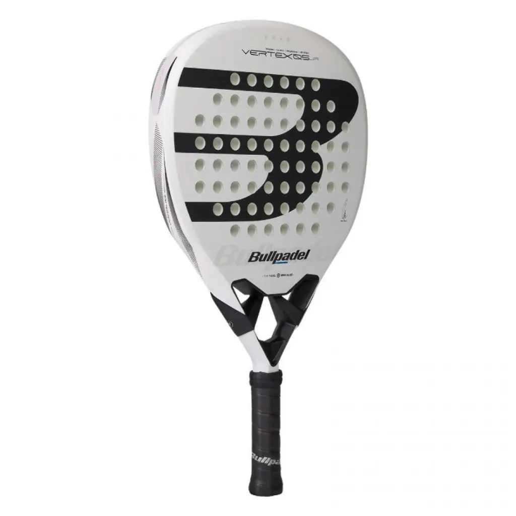 pala-bullpadel-juan-tello-vertex-05-junior-2026-es-1-1100x1100.webp