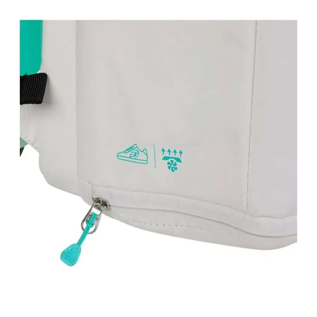 mochila-bullpadel-vertex-04-woman-bpm25007-blanco-es-5-1200x1200.webp