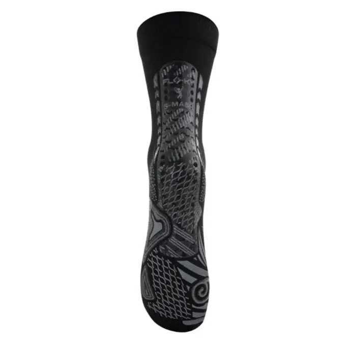 FLOKY-Padel-Socks-S-mash-Black-01-690x690-1.webp