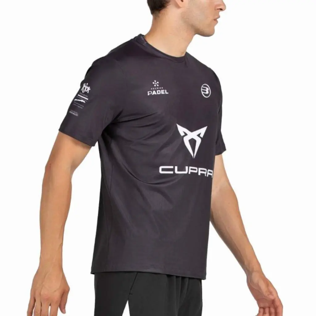 camiseta-bullpadel-pablo-cardona-premier-padel-lili-azul-marino-es-3-1100x1100.webp